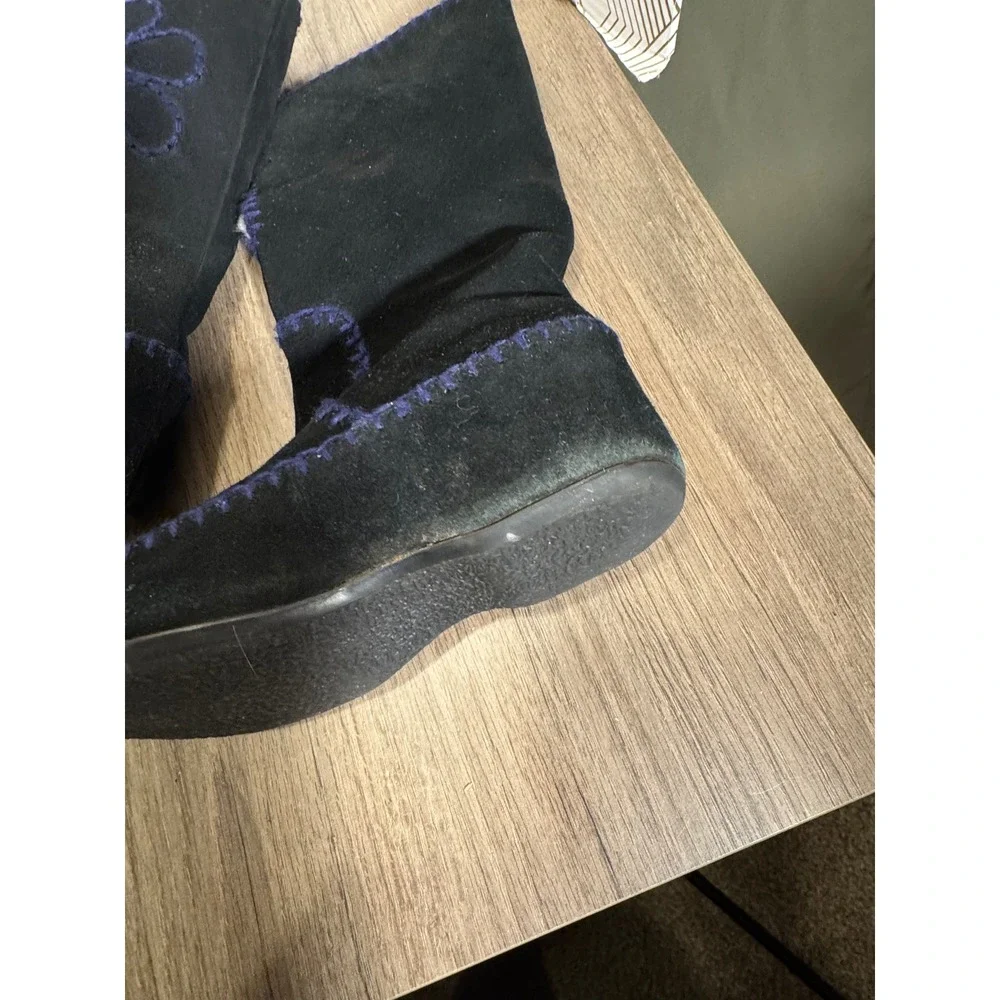 Esprit Black Suede Wedge Boots Embroidered Flower Women's Size 8M faux fur‎